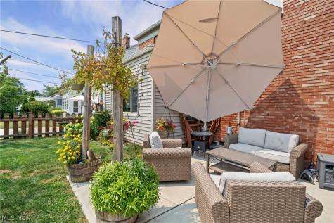 15719 Fernway Avenue Cleveland OH 44111