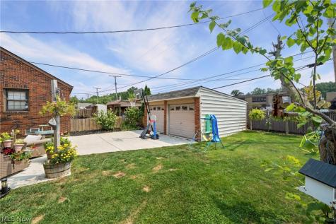 15719 Fernway Avenue Cleveland OH 44111