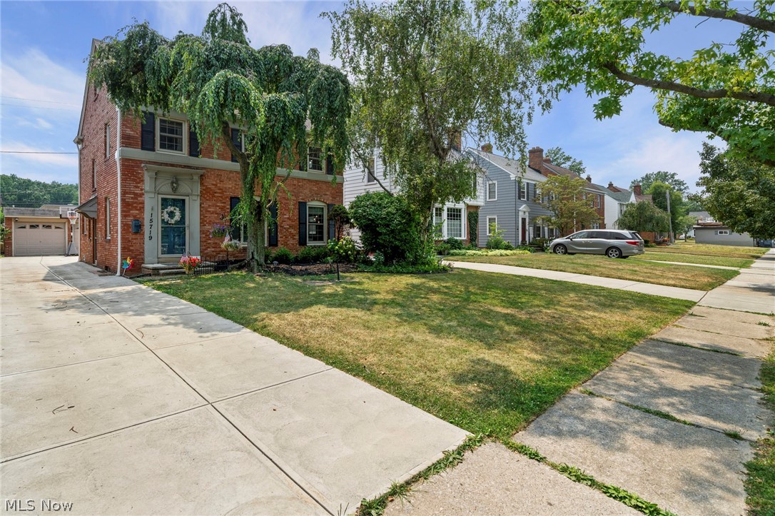 15719 Fernway Avenue Cleveland OH 44111
