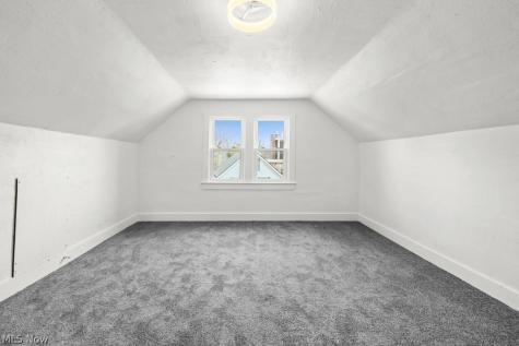 44 Agate Place Akron OH 44305