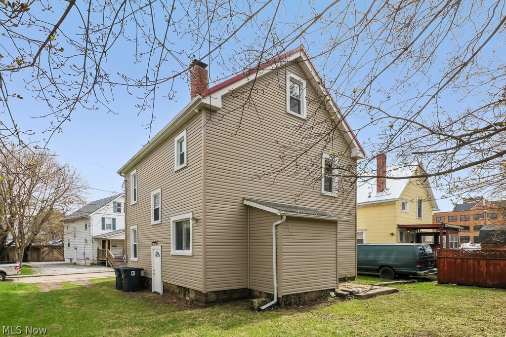 44 Agate Place Akron OH 44305