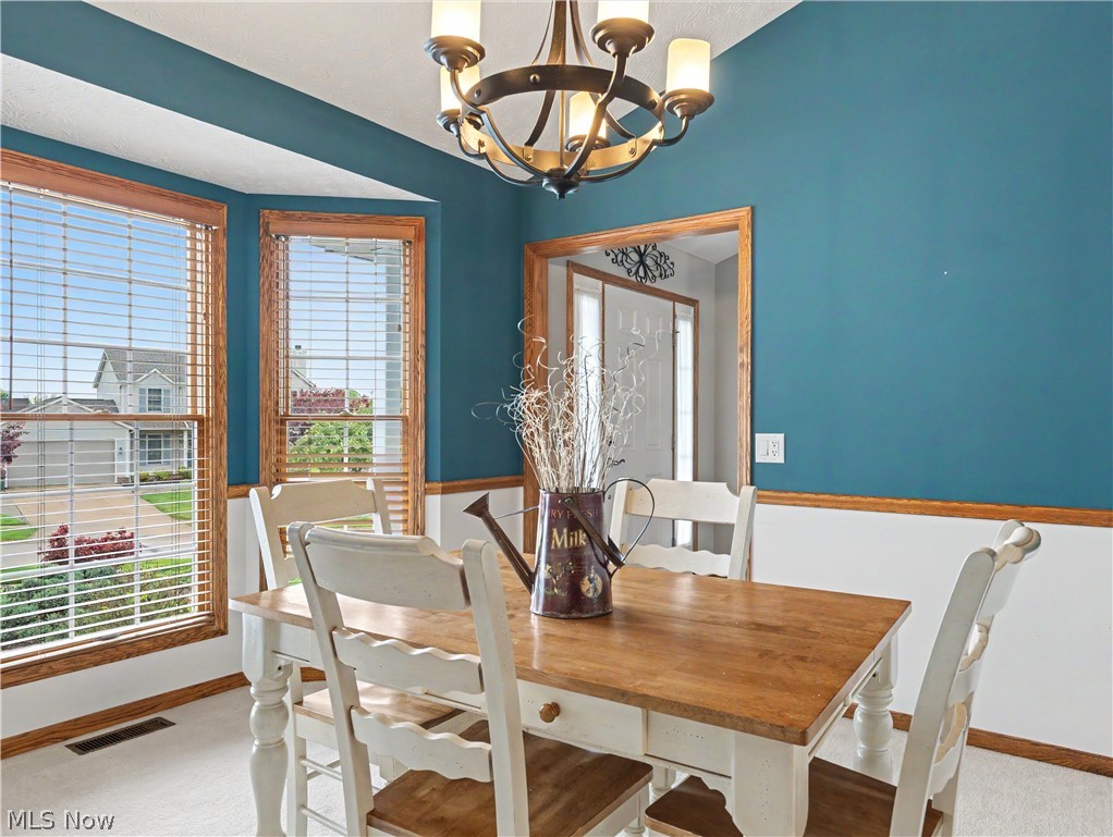568 Breiton Circle Barberton OH 44203