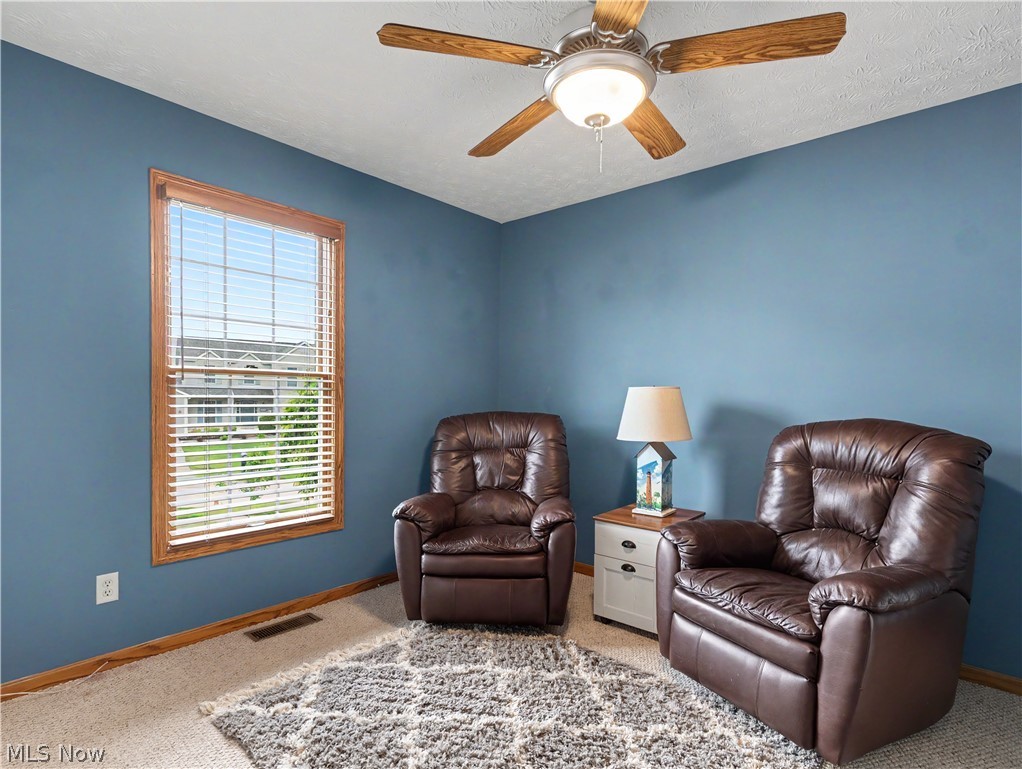 568 Breiton Circle Barberton OH 44203