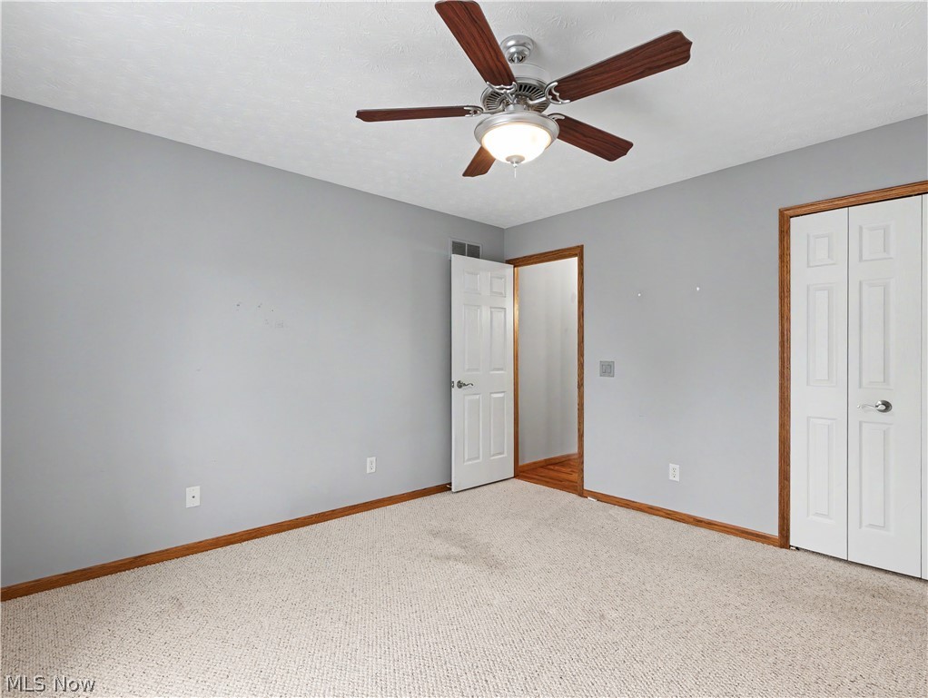 568 Breiton Circle Barberton OH 44203