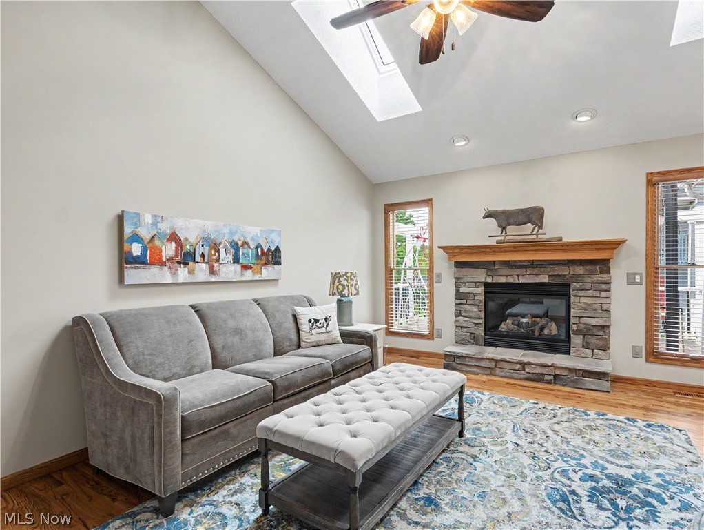 568 Breiton Circle Barberton OH 44203
