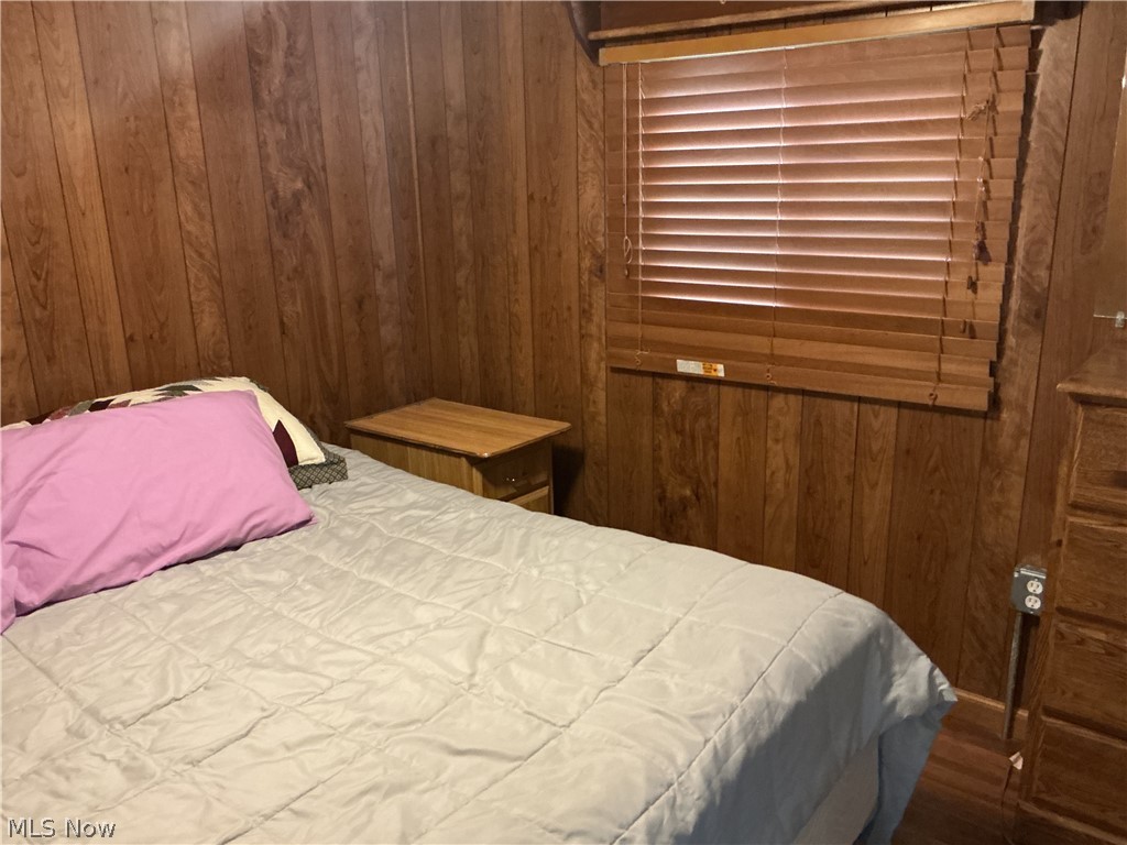 9385 N River Road Dresden OH 43821