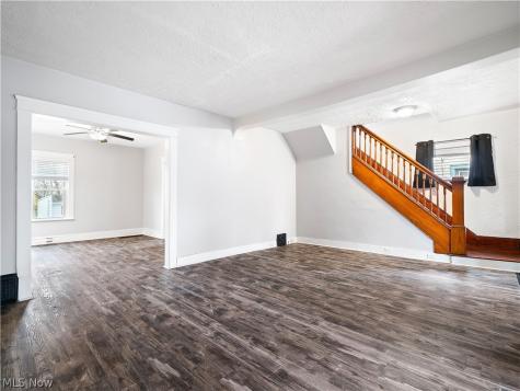 1821 Kenneth Avenue Cleveland OH 44109