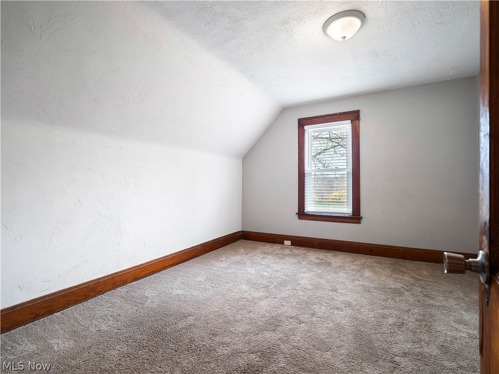 1821 Kenneth Avenue Cleveland OH 44109