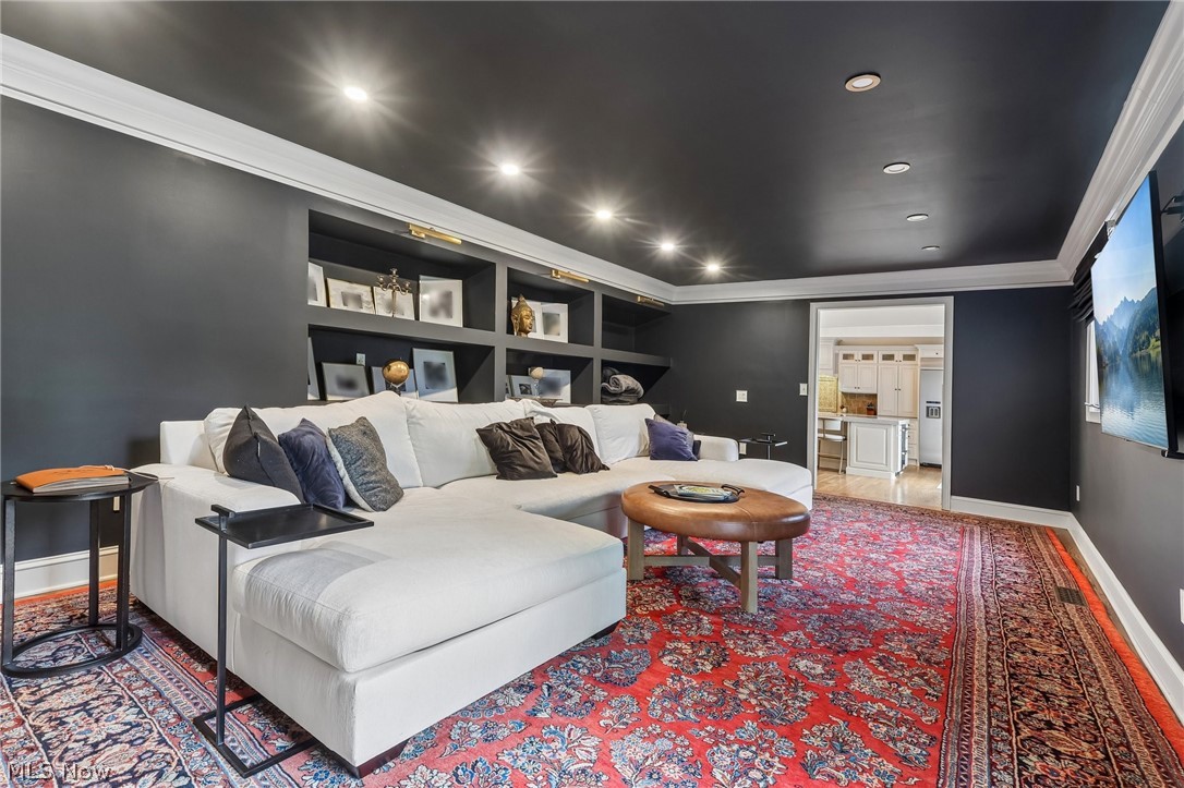 44 Pinewood Lane Hudson OH 44236