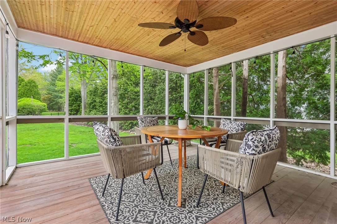 44 Pinewood Lane Hudson OH 44236