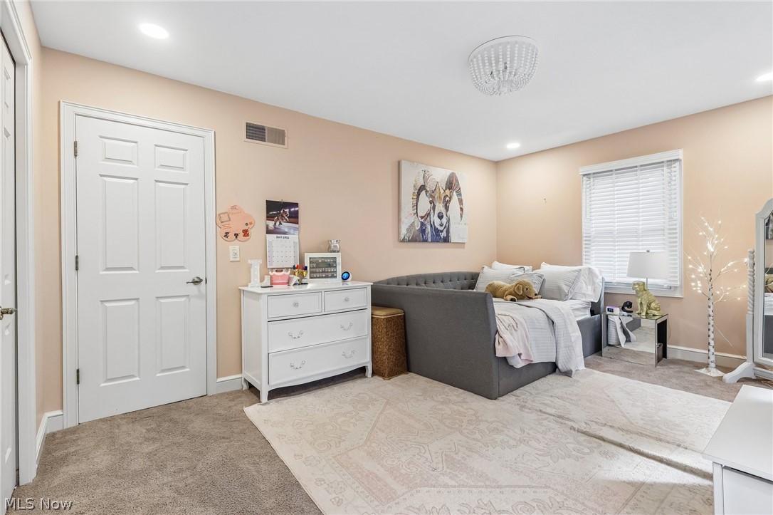 44 Pinewood Lane Hudson OH 44236