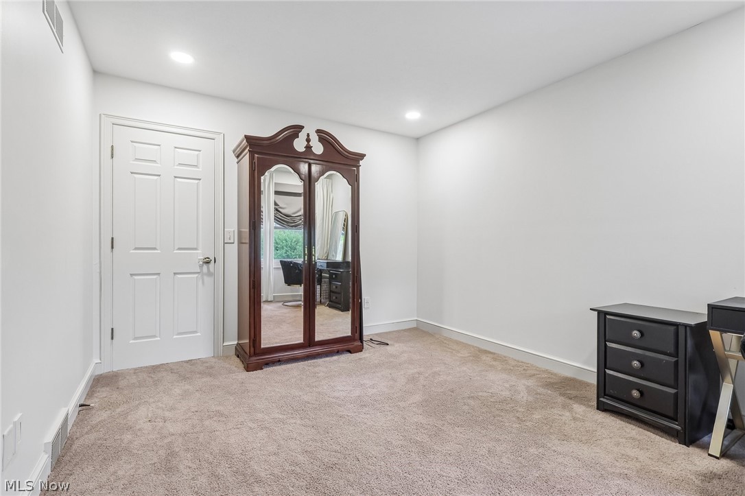 44 Pinewood Lane Hudson OH 44236