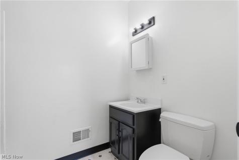 3443 E 75th Street Cleveland OH 44127