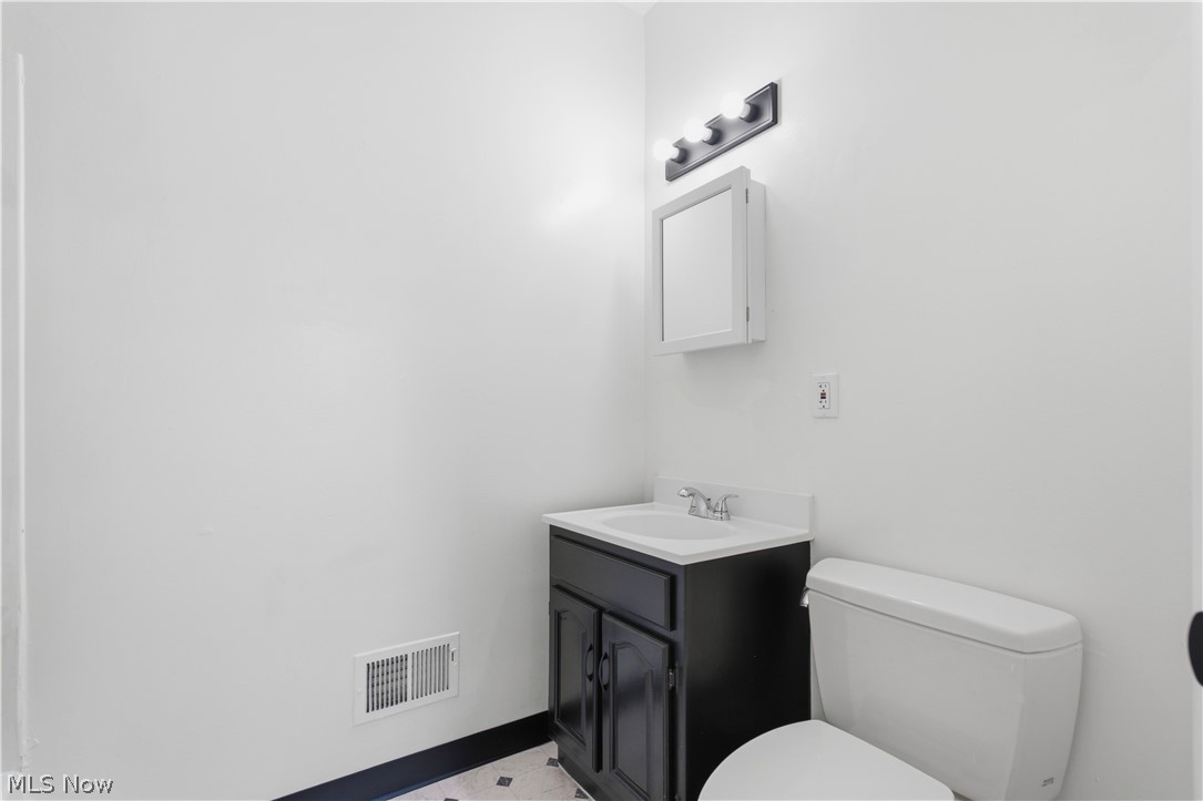 3443 E 75th Street Cleveland OH 44127