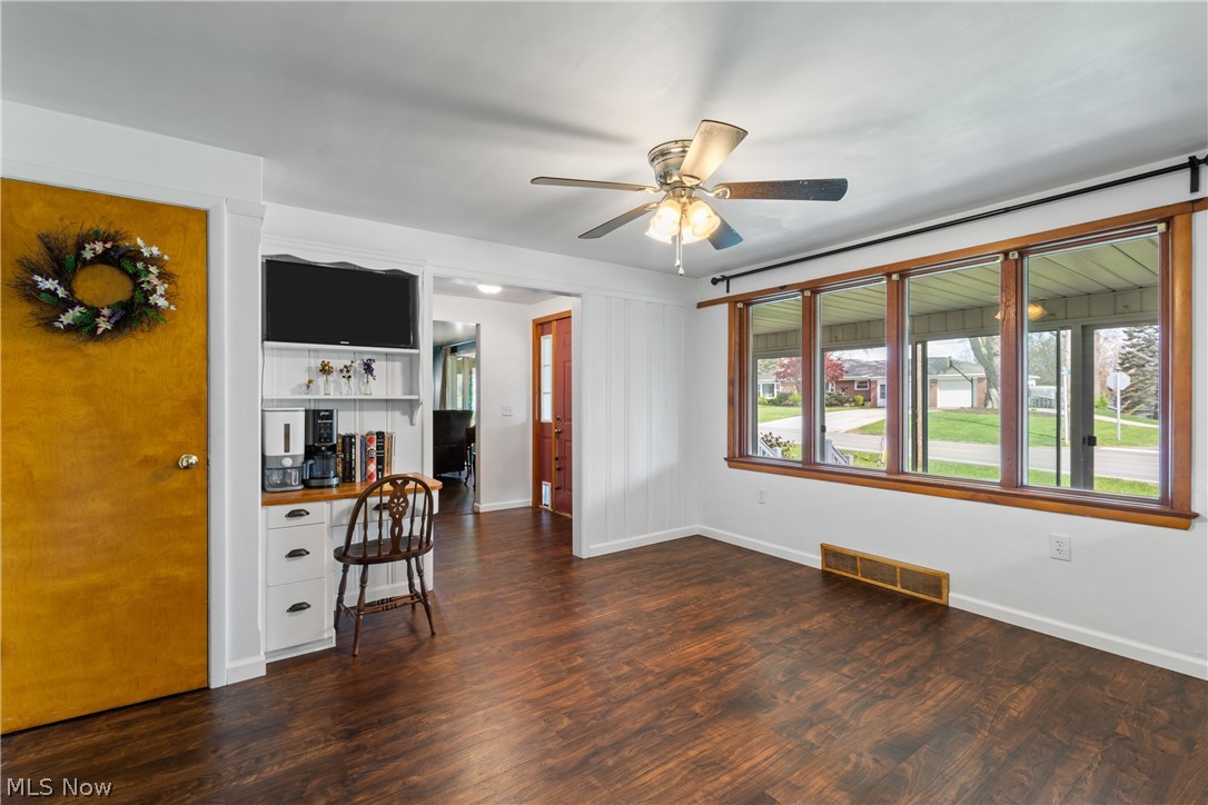 527 W Main Street Dalton OH 44618