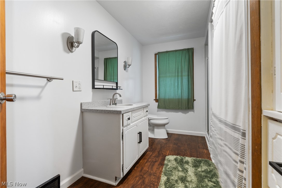 527 W Main Street Dalton OH 44618