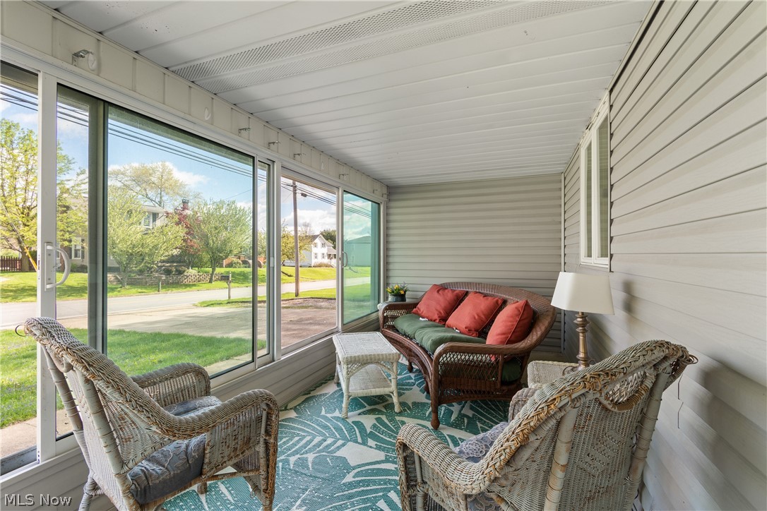 527 W Main Street Dalton OH 44618