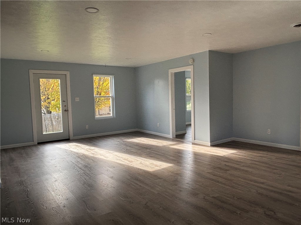 4585 Hawkins Road New Waterford OH 44445