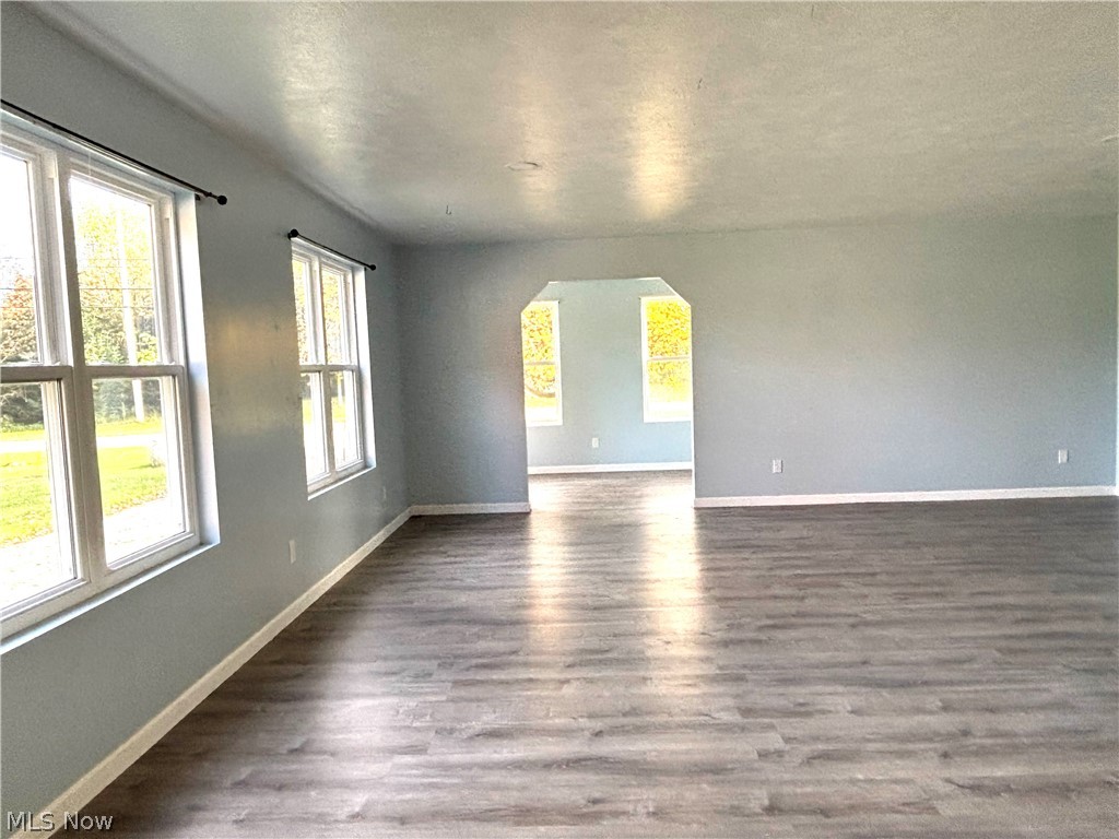 4585 Hawkins Road New Waterford OH 44445
