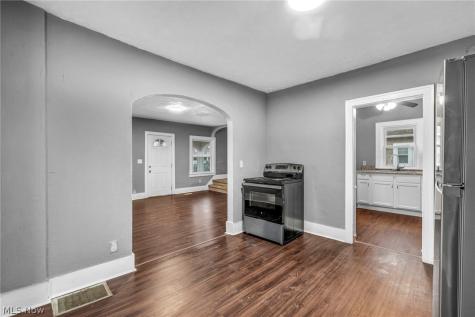 1829 E 33rd Street Lorain OH 44055