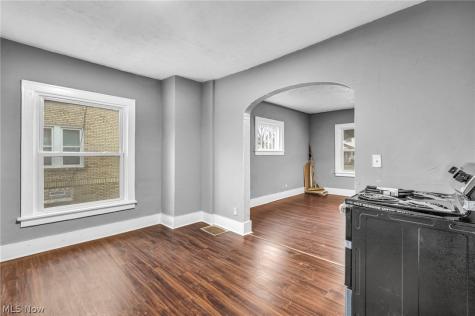 1829 E 33rd Street Lorain OH 44055