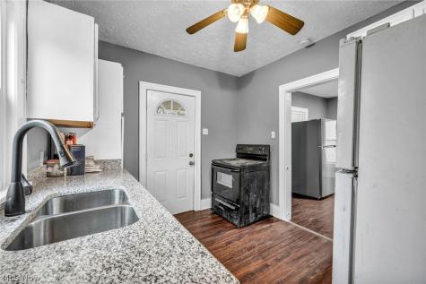 1829 E 33rd Street Lorain OH 44055