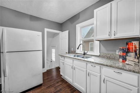 1829 E 33rd Street Lorain OH 44055