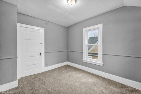 1829 E 33rd Street Lorain OH 44055