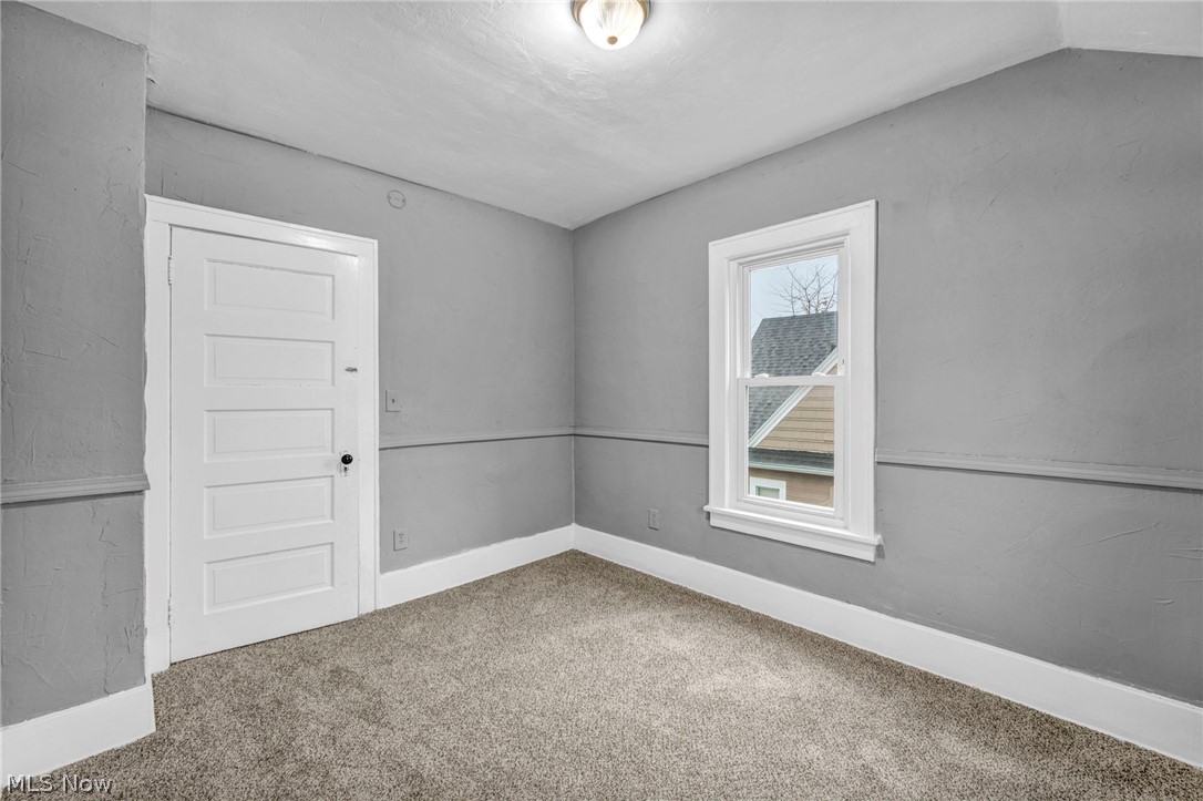 1829 E 33rd Street Lorain OH 44055