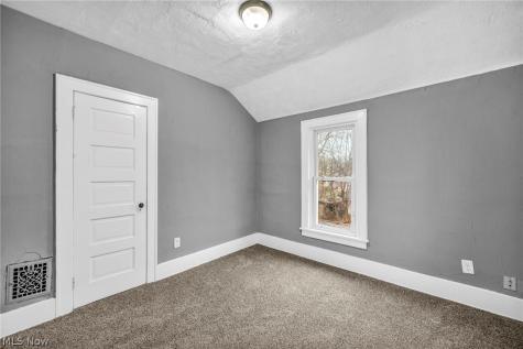 1829 E 33rd Street Lorain OH 44055