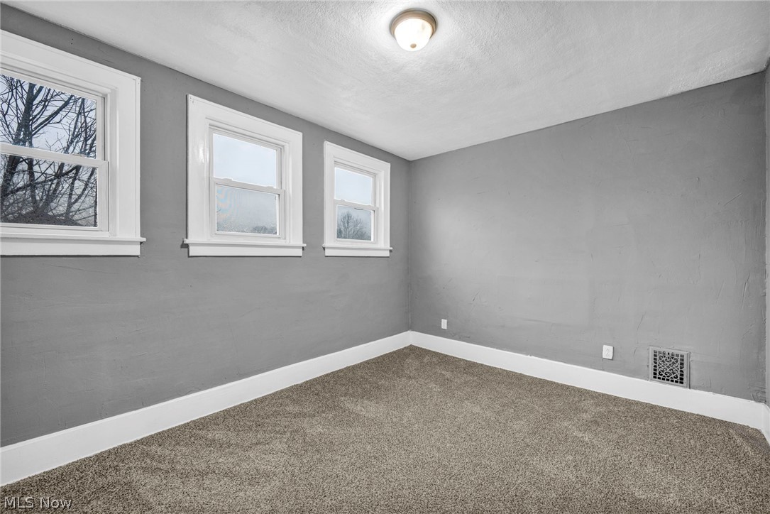 1829 E 33rd Street Lorain OH 44055