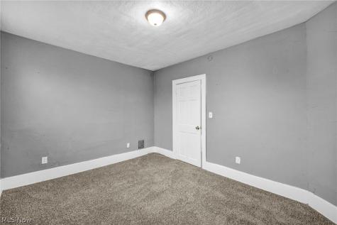 1829 E 33rd Street Lorain OH 44055
