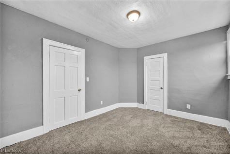 1829 E 33rd Street Lorain OH 44055