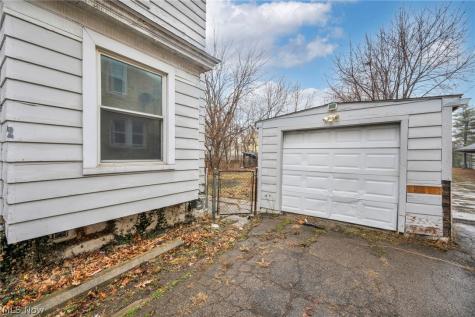 1829 E 33rd Street Lorain OH 44055