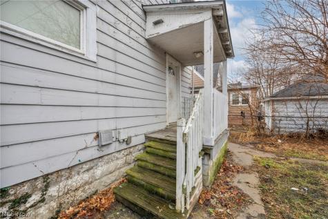 1829 E 33rd Street Lorain OH 44055