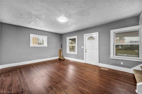 1829 E 33rd Street Lorain OH 44055