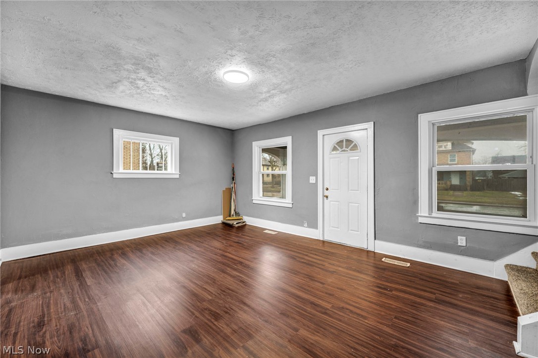 1829 E 33rd Street Lorain OH 44055