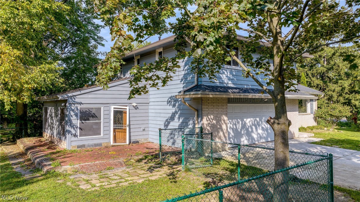 2120 Cedarview Drive Beachwood OH 44122