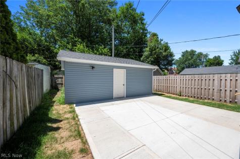 1852 W 47th Street Cleveland OH 44102
