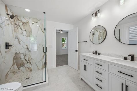 1852 W 47th Street Cleveland OH 44102