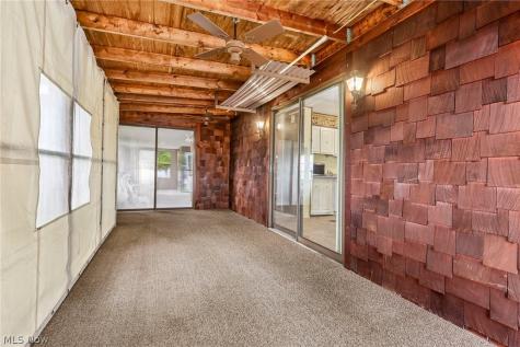 18592 Edwards Road Doylestown OH 44230