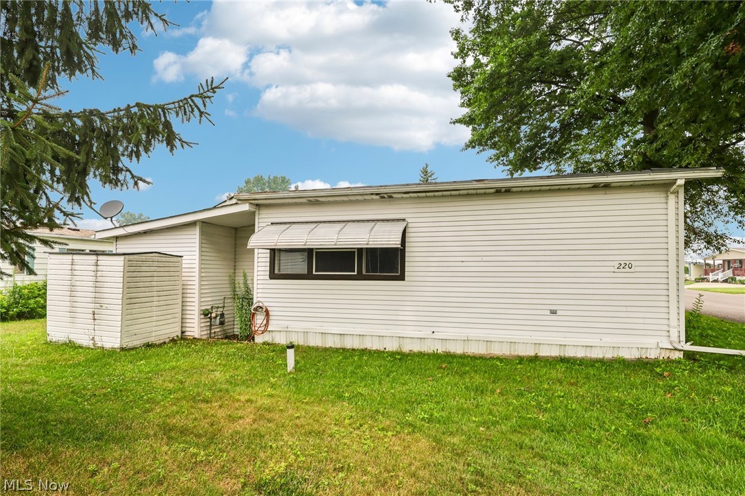 18592 Edwards Road Doylestown OH 44230