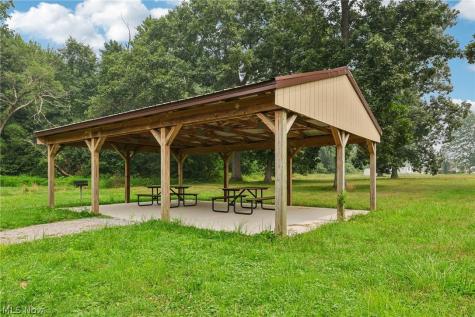 18592 Edwards Road Doylestown OH 44230