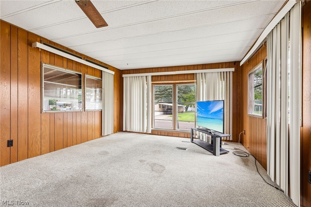 18592 Edwards Road Doylestown OH 44230