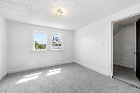 4948 E 106th Street Garfield Heights OH 44125