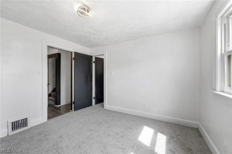 4948 E 106th Street Garfield Heights OH 44125