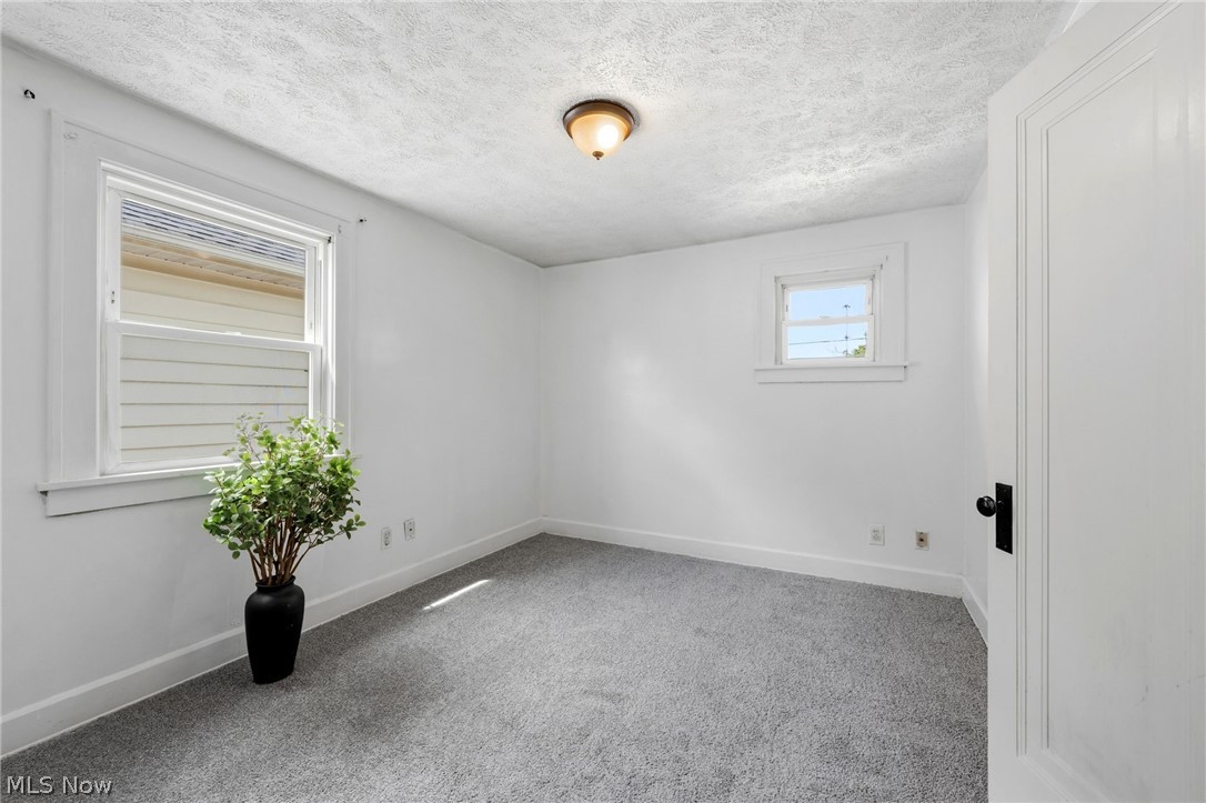 4948 E 106th Street Garfield Heights OH 44125