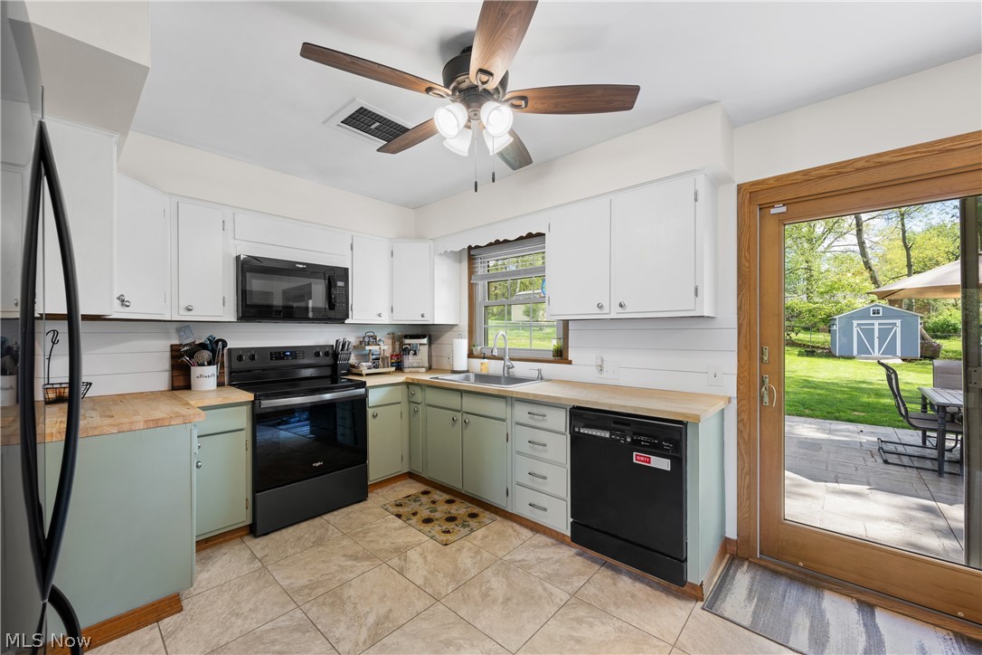 1356 Glennview Street NE Canton OH 44721