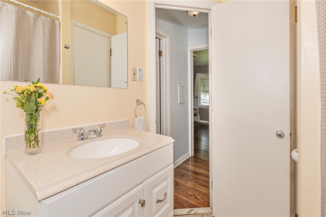 1649 Gilbert Drive Mayfield Heights OH 44124