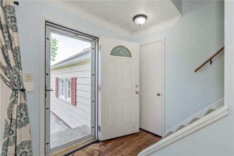 1649 Gilbert Drive Mayfield Heights OH 44124